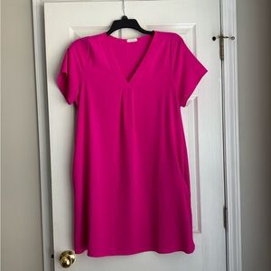 Chic Fuchsia V-Neck Mini Dress